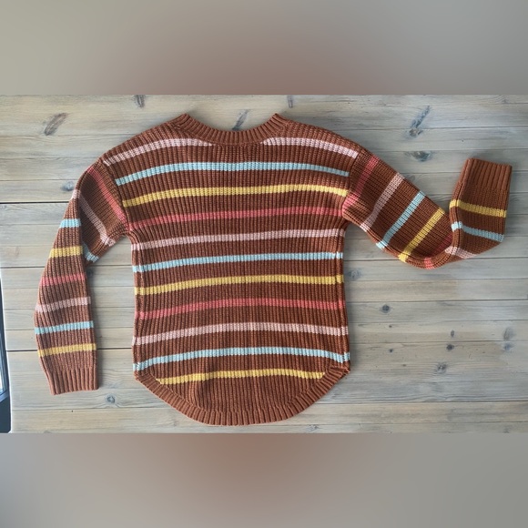 SO, Women Medium Striped Knitted Sweater Like New! Retail $30 - Picture 3 of 6